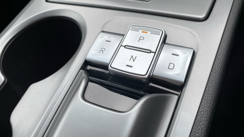 Hyundai KONA 100kW Premium 39kWh 5dr Auto Electric Hatchback